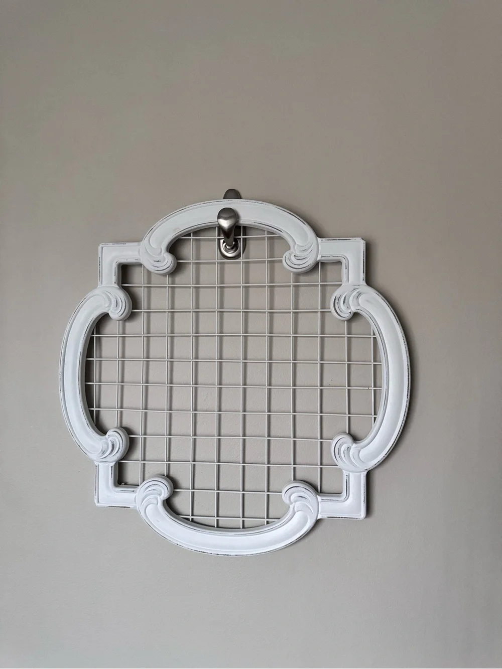 Shabby Chic White Decorative Grid Wall Frame